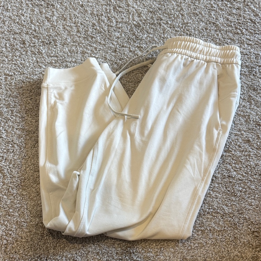 Lululemon joggers